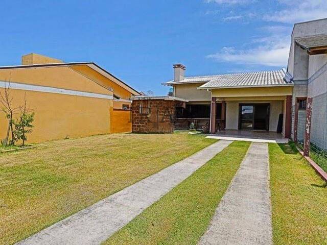 #TRD430 - Casa para Venda em Arroio do Sal - RS