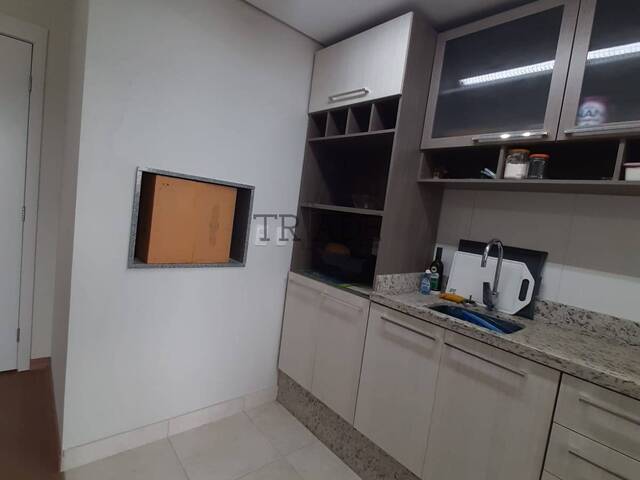 Apartamento para Venda em Caxias do Sul - 3